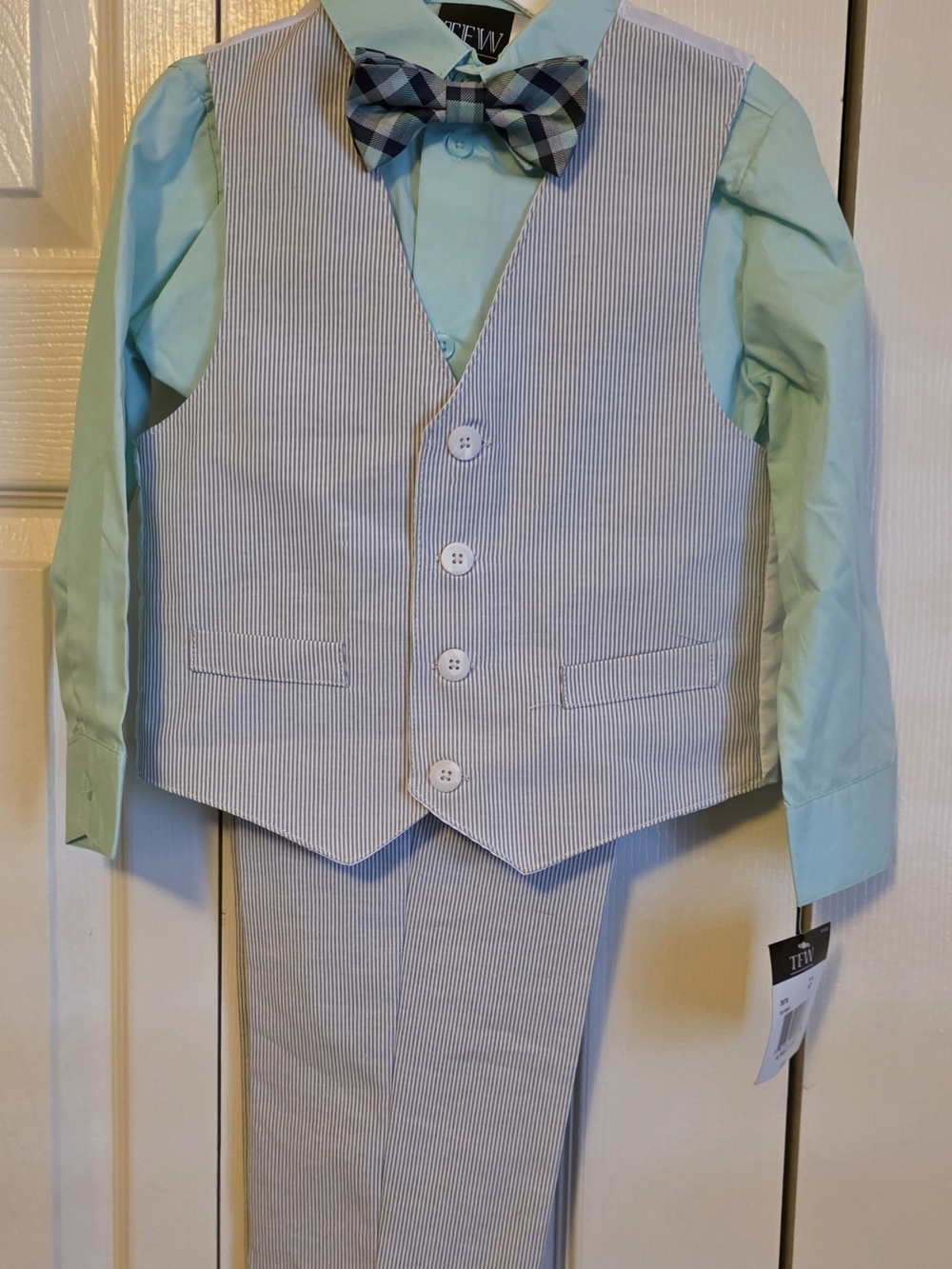 4T Boys TFW Mint Dress Shirt with Seersucker Vest, Pants & Plaid Bow Tie